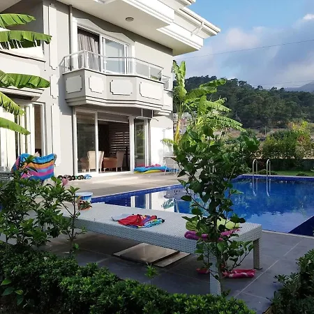 아파트 Marmaris Homes *
